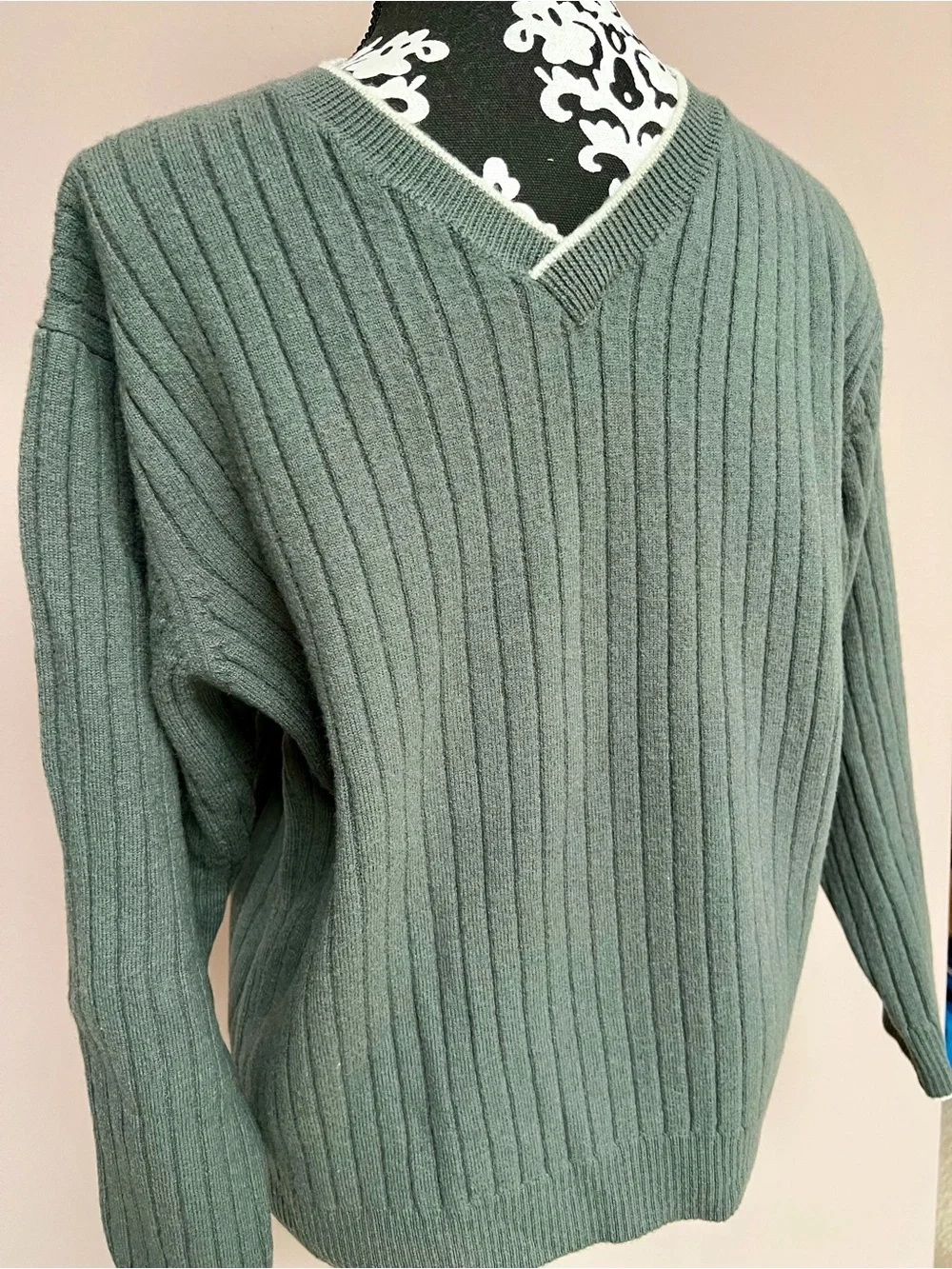 ADIDAS 2001 Vintage 100% Wool Ribbed V-Neck Sage/Gray Sweater